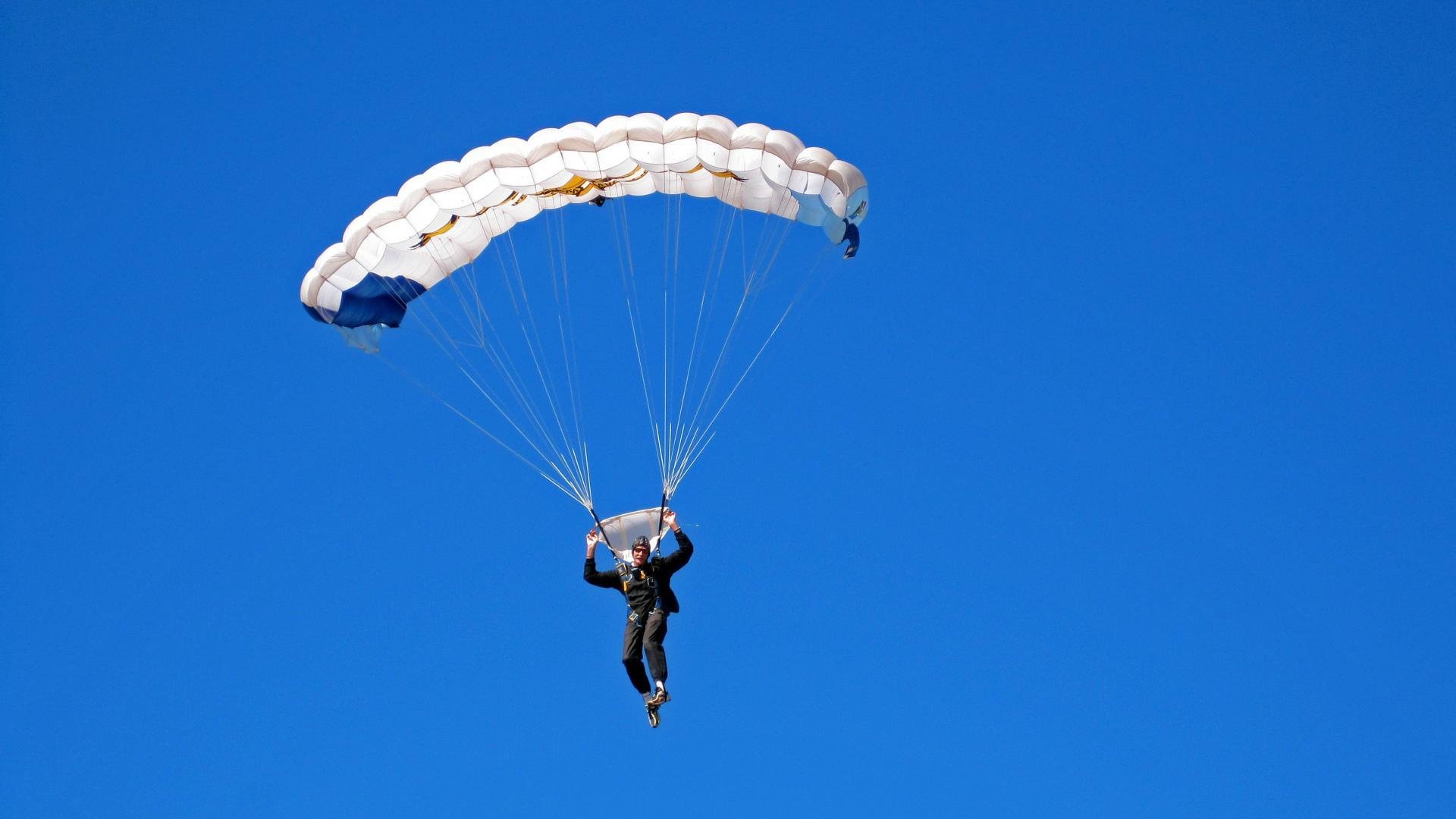 _荒野探秘跑:自然中挑战极限_,荒野探险之旅