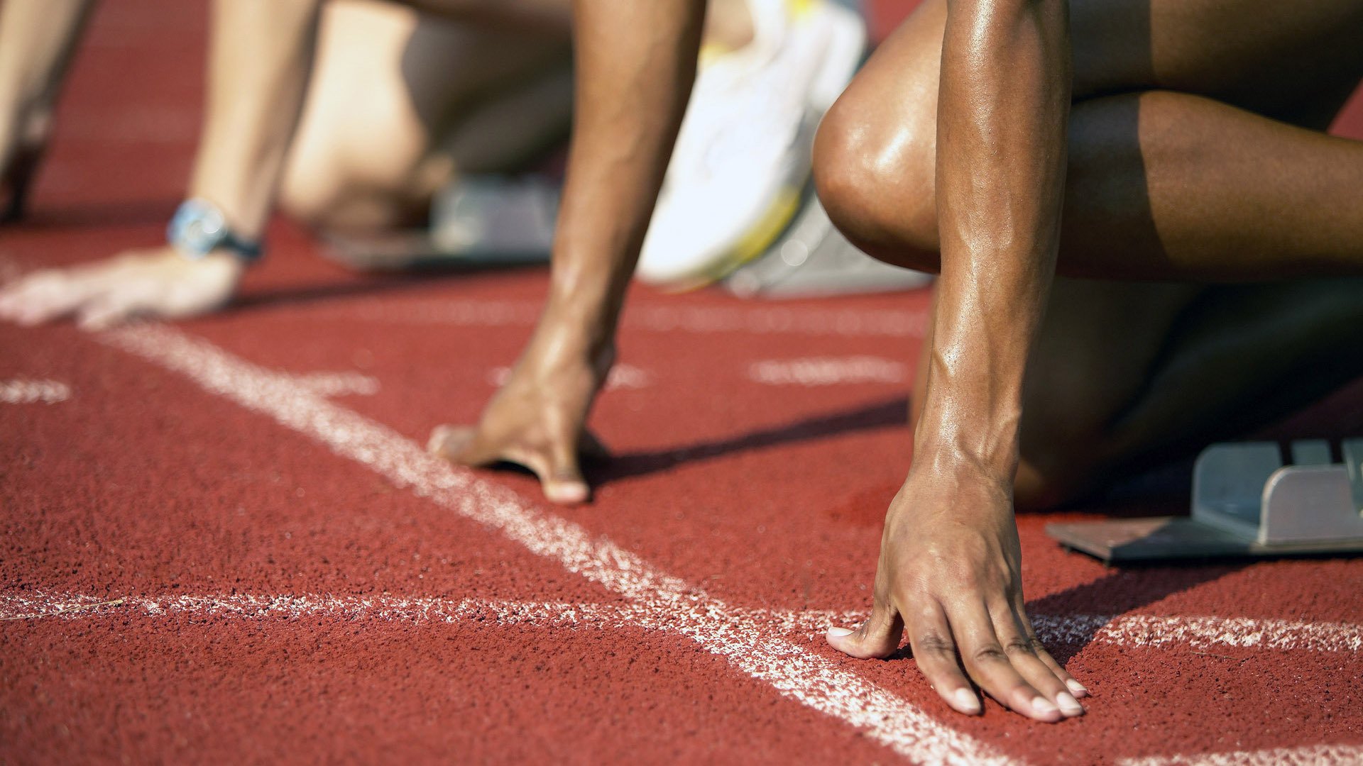 爱游戏体育-_运动员身体健康与运动表现关系探究_，运动员身体状况